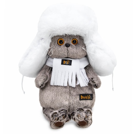 Кот Басик в белой меховой шапке