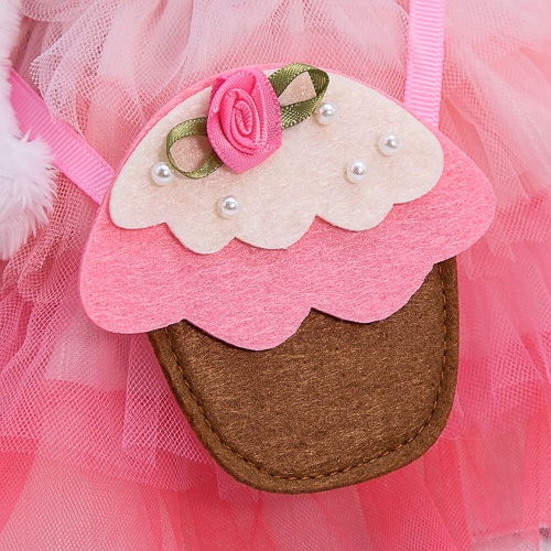 с сумочкой-пирожным