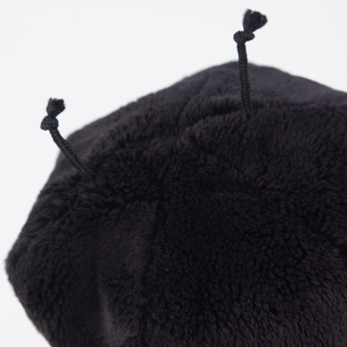 в костюме божьей коровки