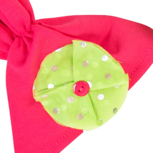 Платье с пышной юбкой и малиновая шапочка