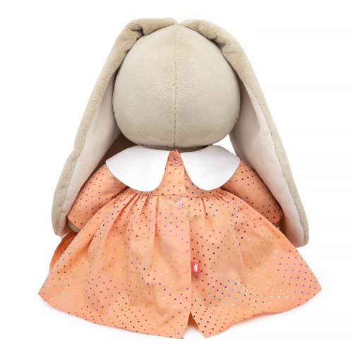 большой в персиковом платье