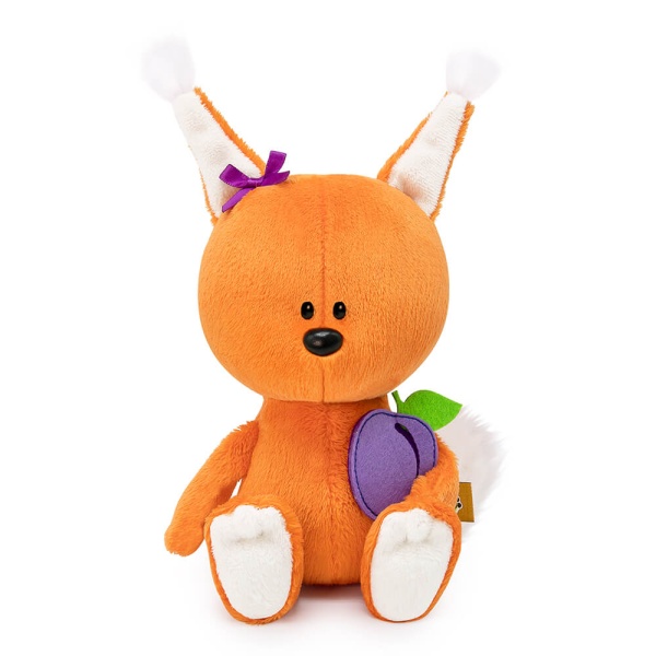 Белка Бика со сливой