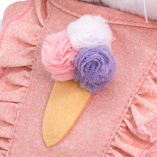 в платье с мороженым