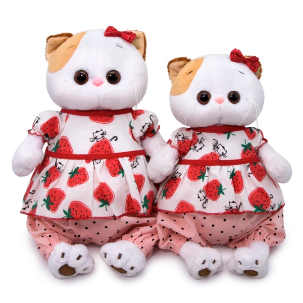 Ли-Ли в блузке с клубничками