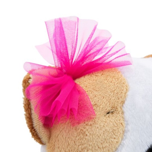 в зеленом вязаном платье