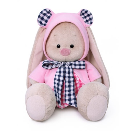 в толстовке и  платье