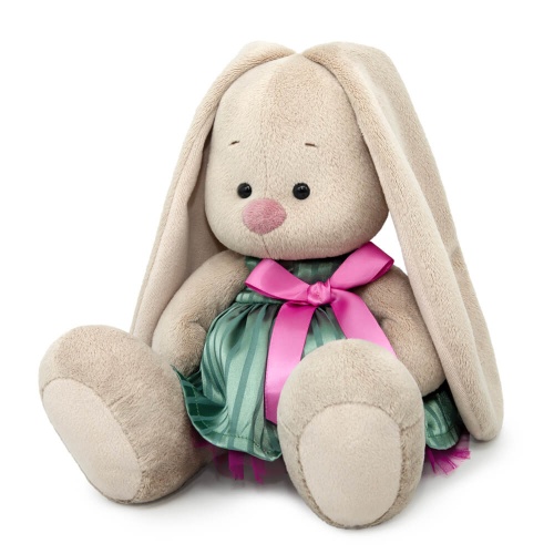 в платье с атласным бантом