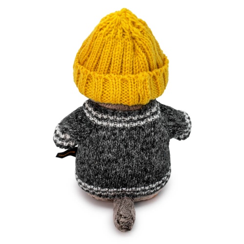 в вязаном комплекте