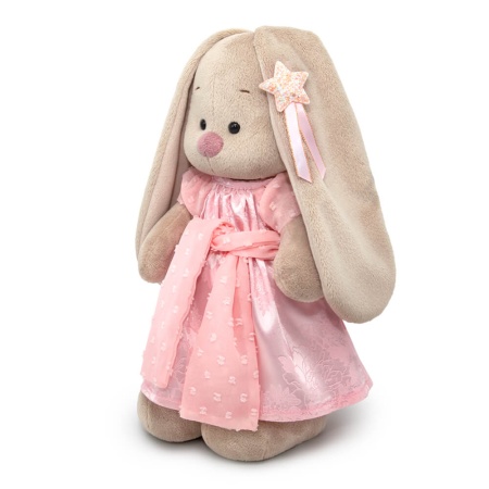 в платье с поясом