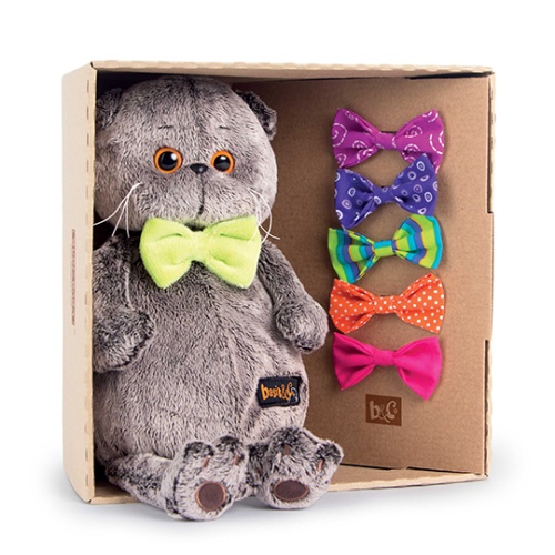 с набором галстуков