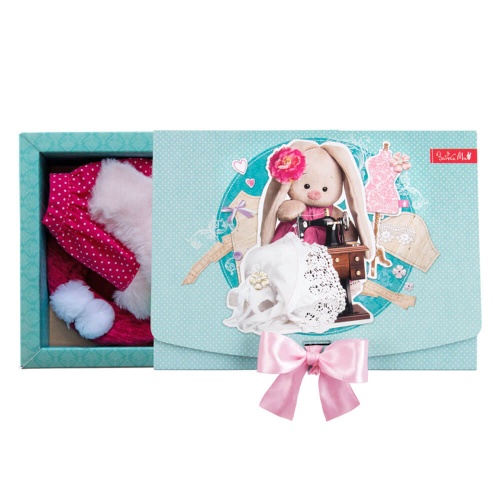 Юбка с меховым воротником и берет