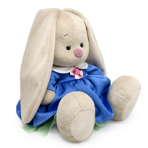 в синем платье с розочками