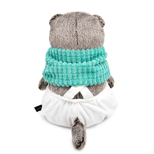 Басик в комбинезоне и снуде