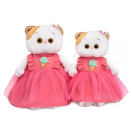 в платье с мороженым