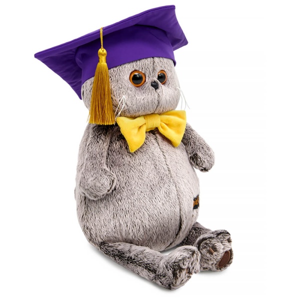 Басик в академической шапочке