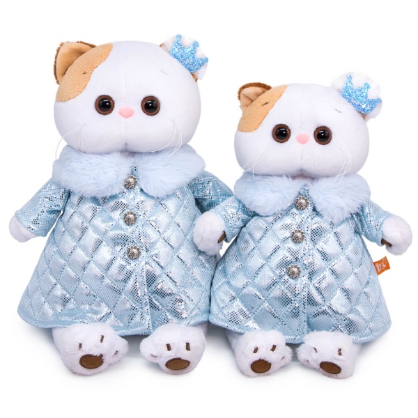 Ли-Ли в стеганном пальто