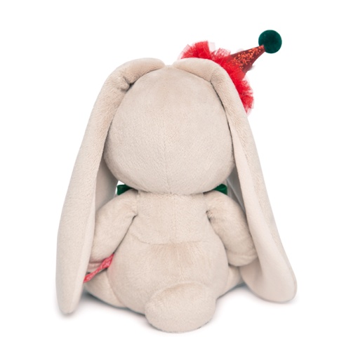 в колпачке с зеленым бантиком