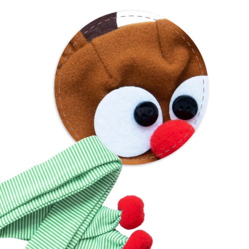 Шапка «Олень» и шарфик с помпонами