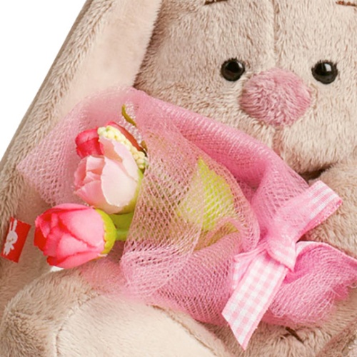 с розовым букетом