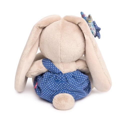 в трусах на лямочках