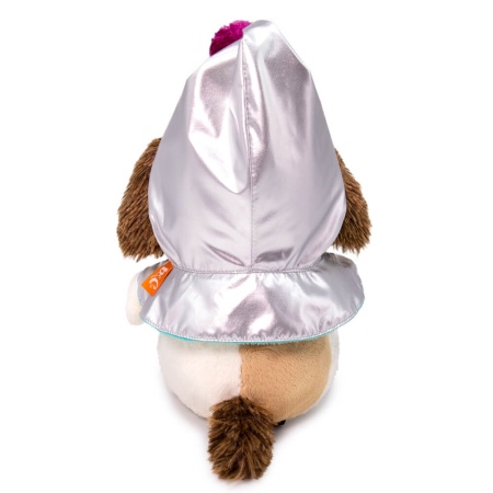 в шапке «Космос»