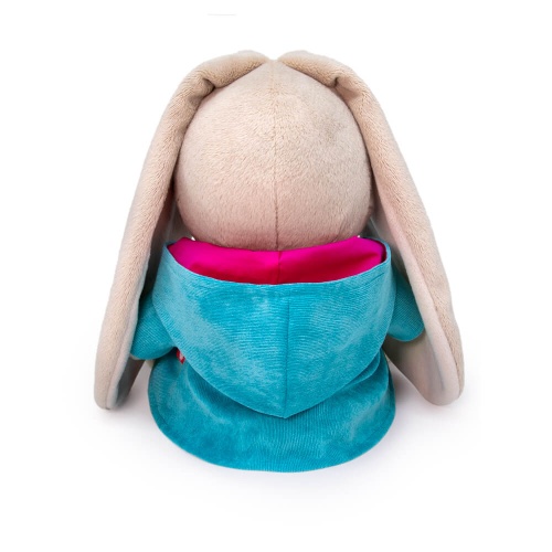 в вельветовом пальто