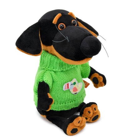 в вязаном жилете