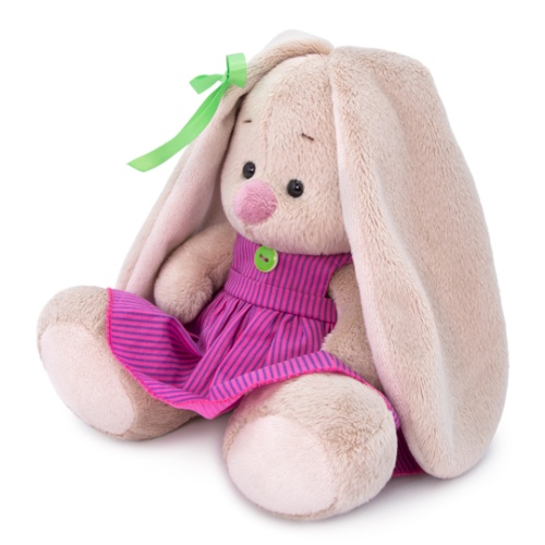 в розовом платье в полоску