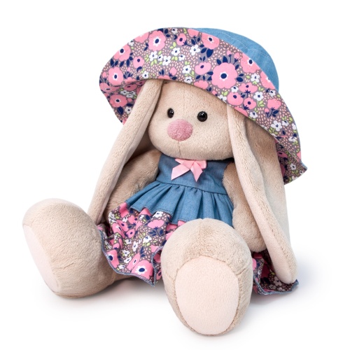 в джинсовой шляпе