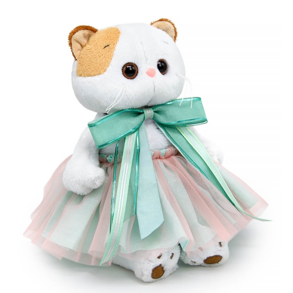 Ли-Ли в юбке и с мятным бантом