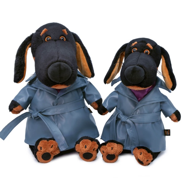 Ваксон в пальто из экокожи