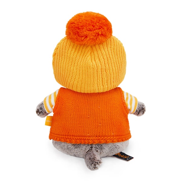 Басик беби в жилете и шапочке с помпоном