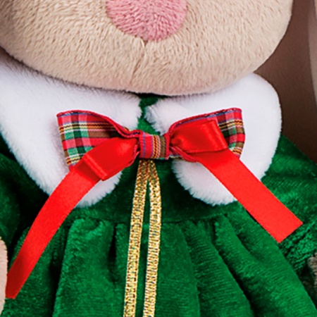 в рождественском платье