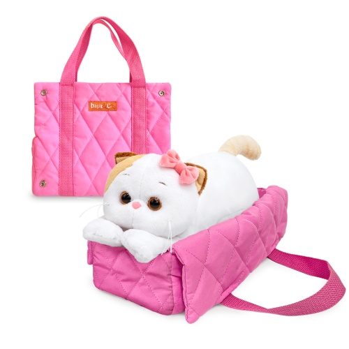 Кошечка Ли-Ли в сумке-переноске