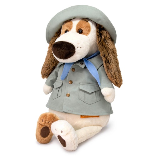 в костюме «Сафари»