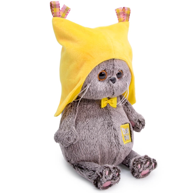 в желтой шапочке