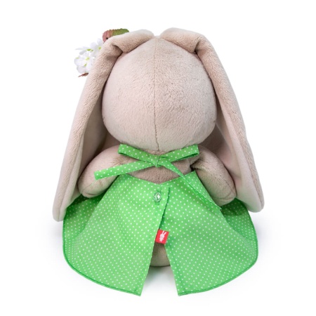 в платье в горох и с ромашкой