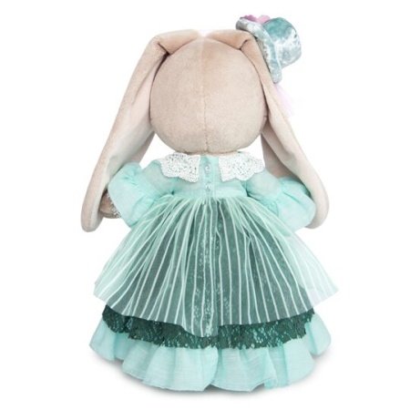 барышня в персидском зеленом