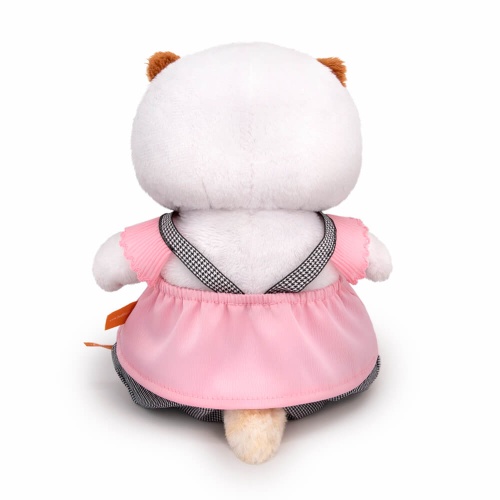 в блузке и брючках