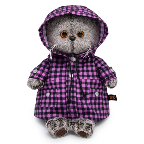 в клетчатом плаще