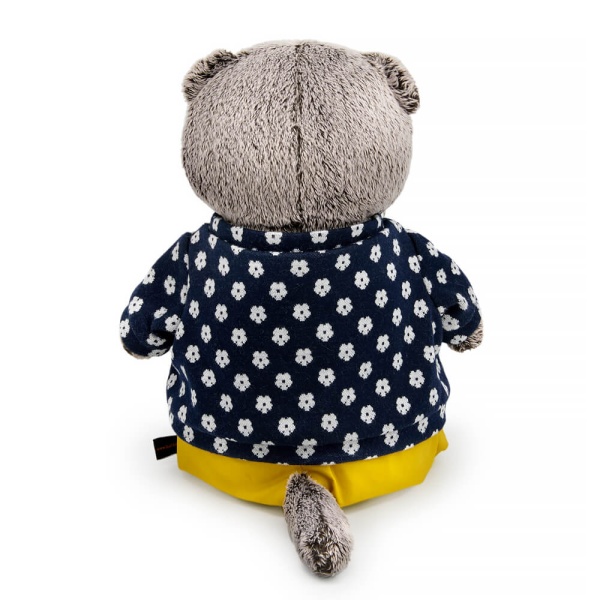 Басик в джемпере в цветочек