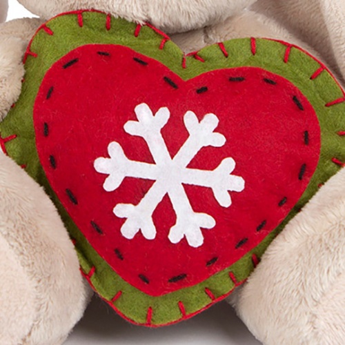 с новогодним сердечком