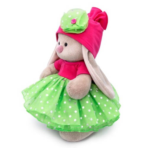 в платье с пышной юбкой из органзы