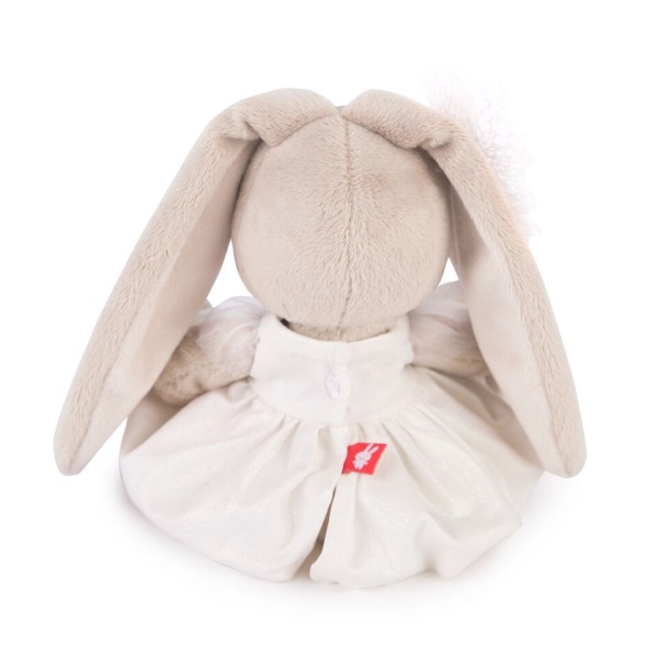 Зайка Ми в белом платье с голубем