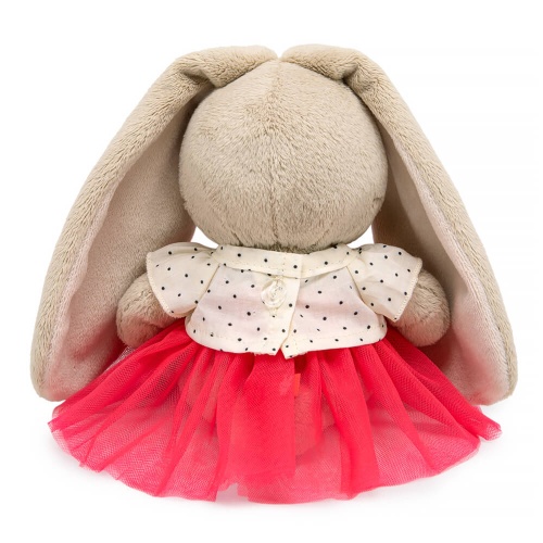 Зайка Ми в блузке и с земляничкой на ушке