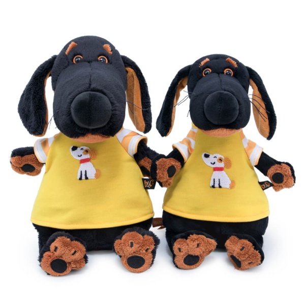 Ваксон в футболке с собачкой