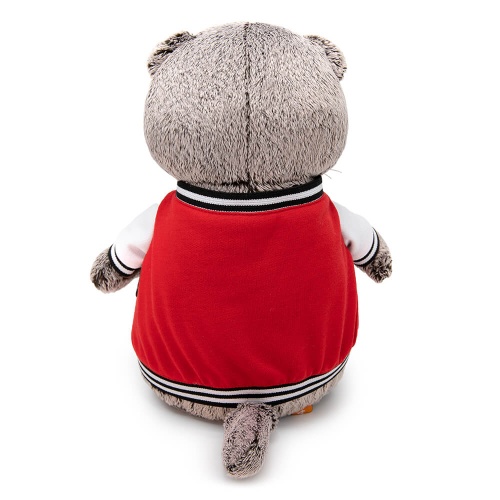 в клубной куртке