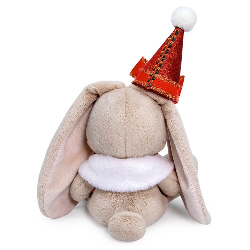 в красном колпачке